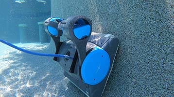 Robotic Pool Cleaner Essential Guide