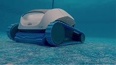 Soft active brushes that are safe for vinyl pool liners