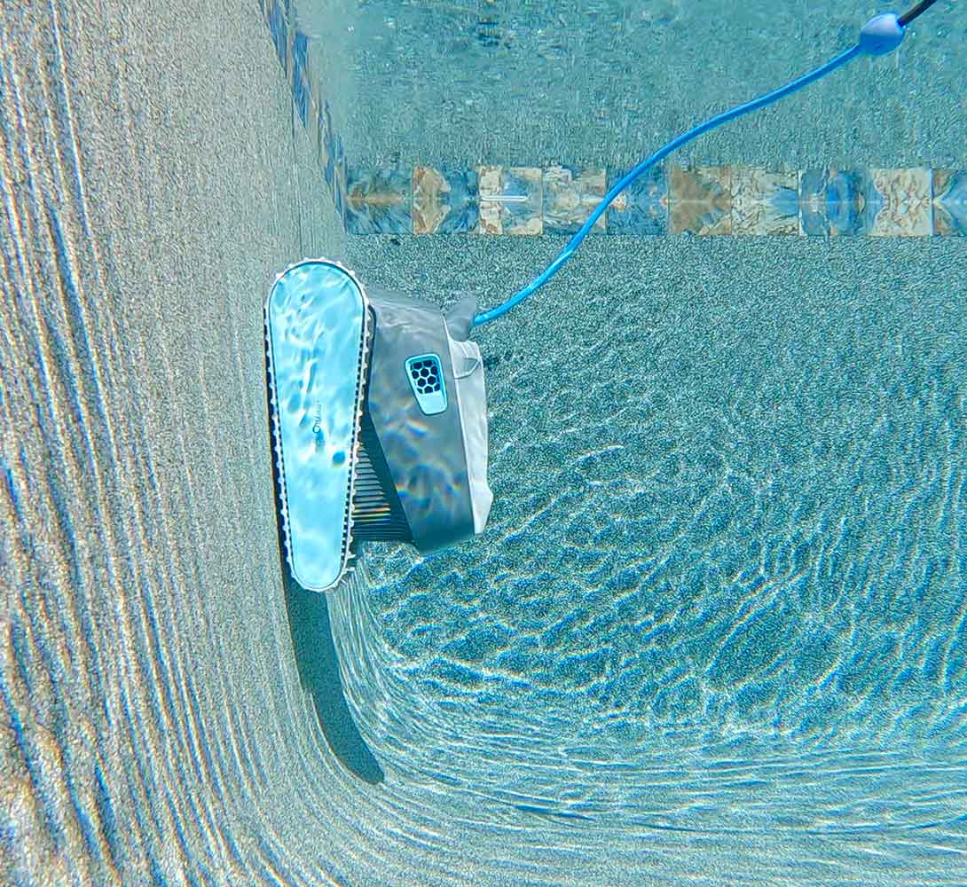 Dolphin ADVANTAGE ULTRA Robotic Pool Cleaner Review Robotic Reviews
