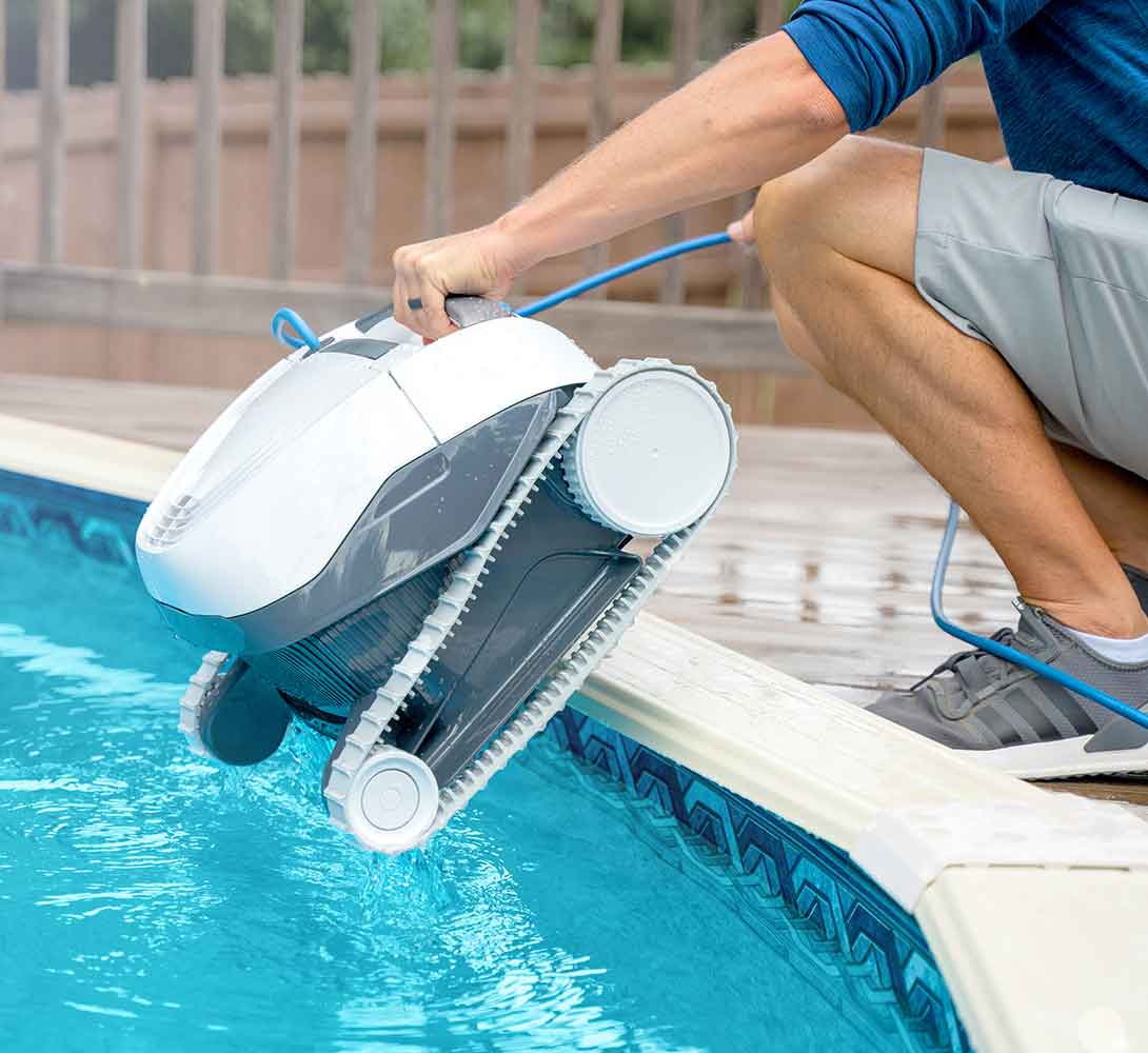 Dolphin E10 Robotic Pool Cleaner Review Robotic Reviews
