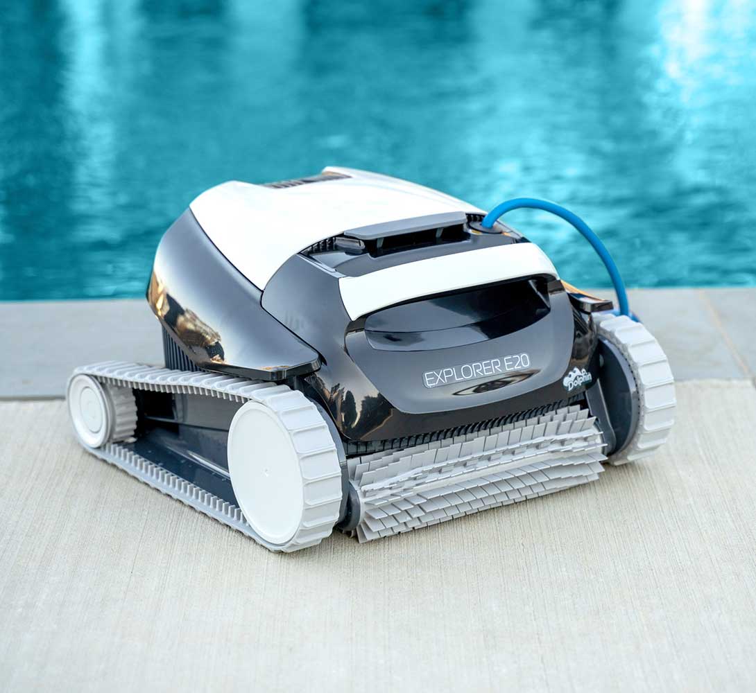 Dolphin Explorer E20 Robotic Pool Cleaner Review Robotic Reviews
