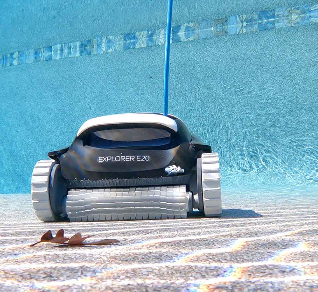 Dolphin Explorer E20 Robotic Pool Cleaner Review Robotic Reviews