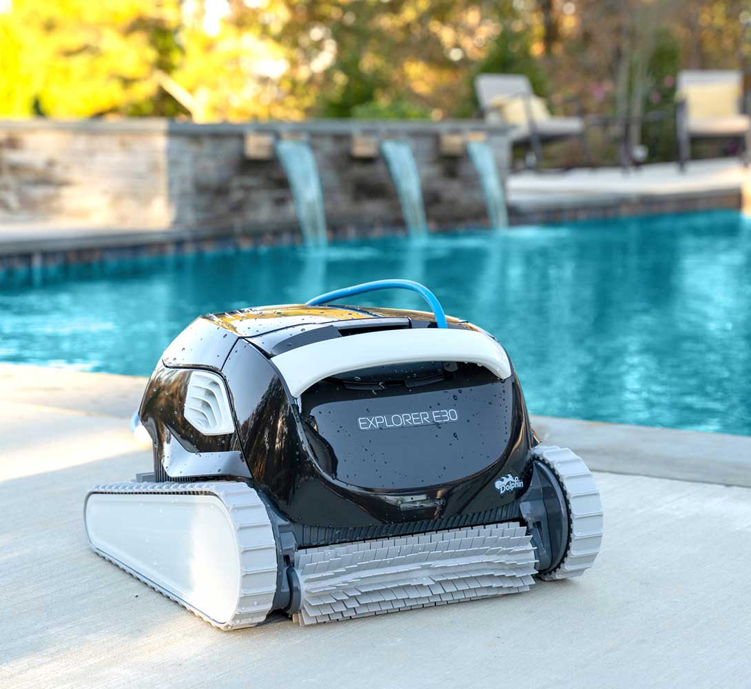 Explorer E30 Robotic Pool Cleaner Review - Robotic