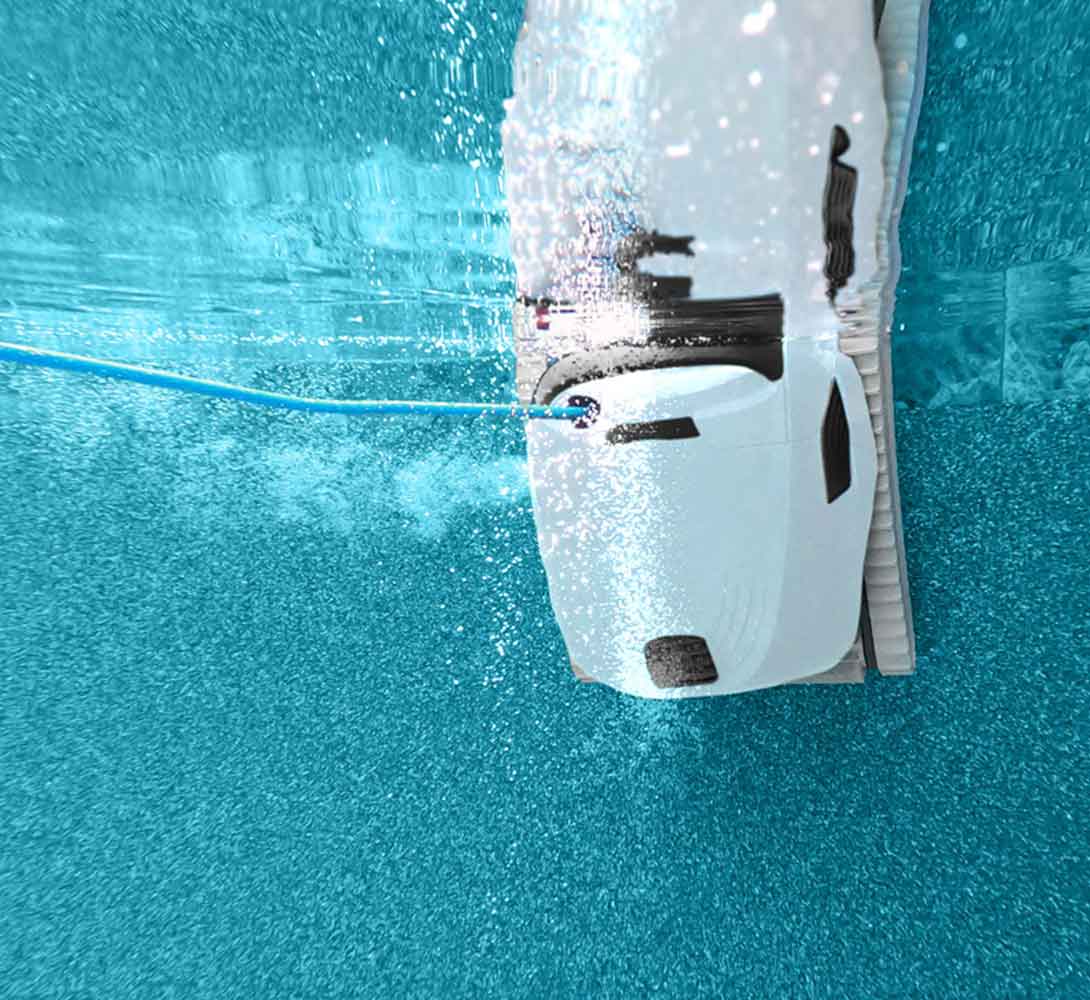 Dolphin Explorer E50 Wall Cleaning Waterline Cleaning 3