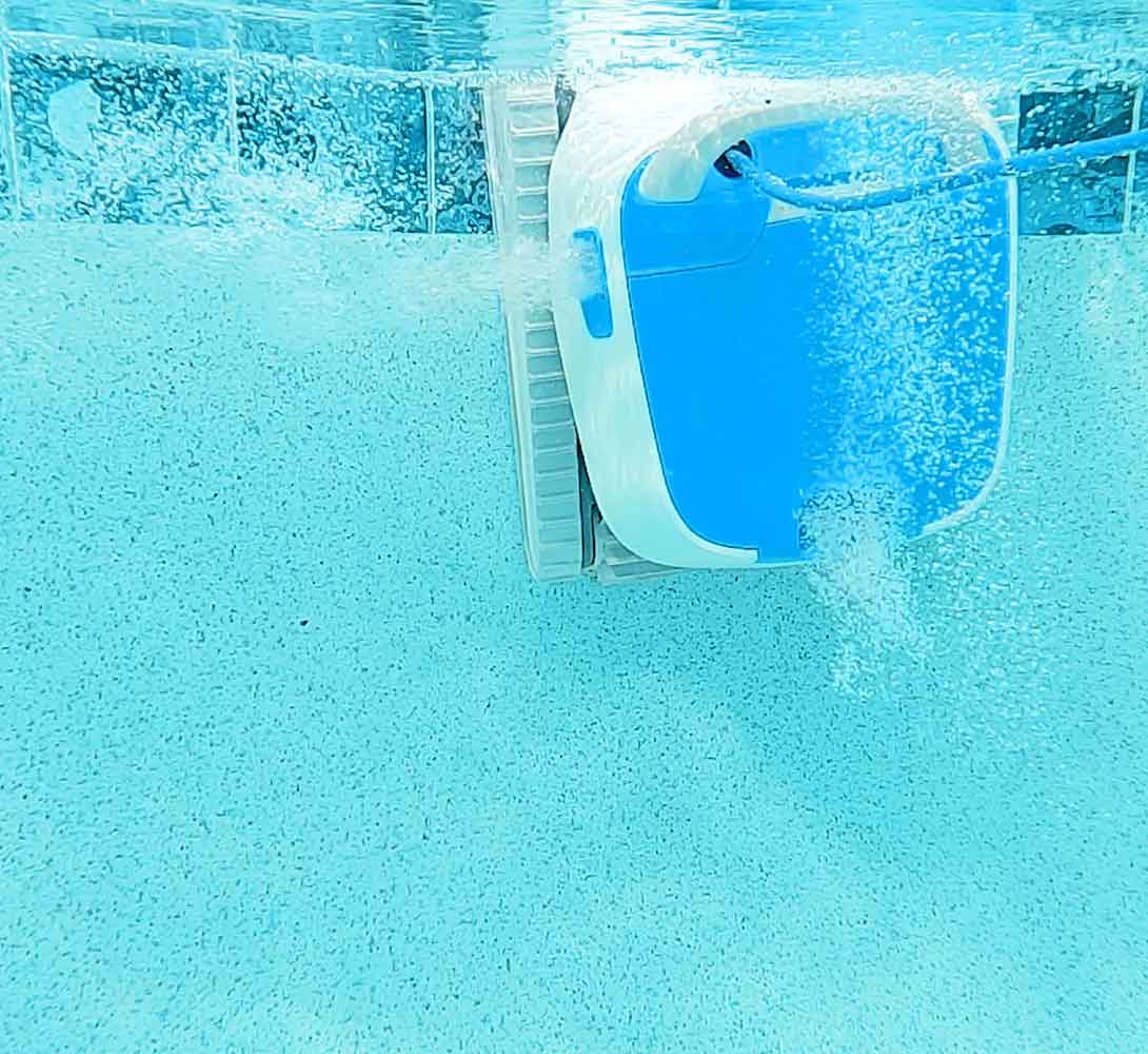 Dolphin Proteus DX4 Robotic Pool Cleaner Review Robotic Reviews