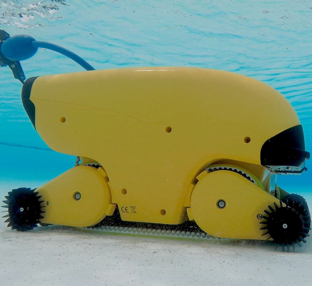 Dolphin Wave 140 Underwater 2