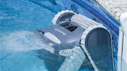 6 Must-Have Robotic Pool Cleaner Features